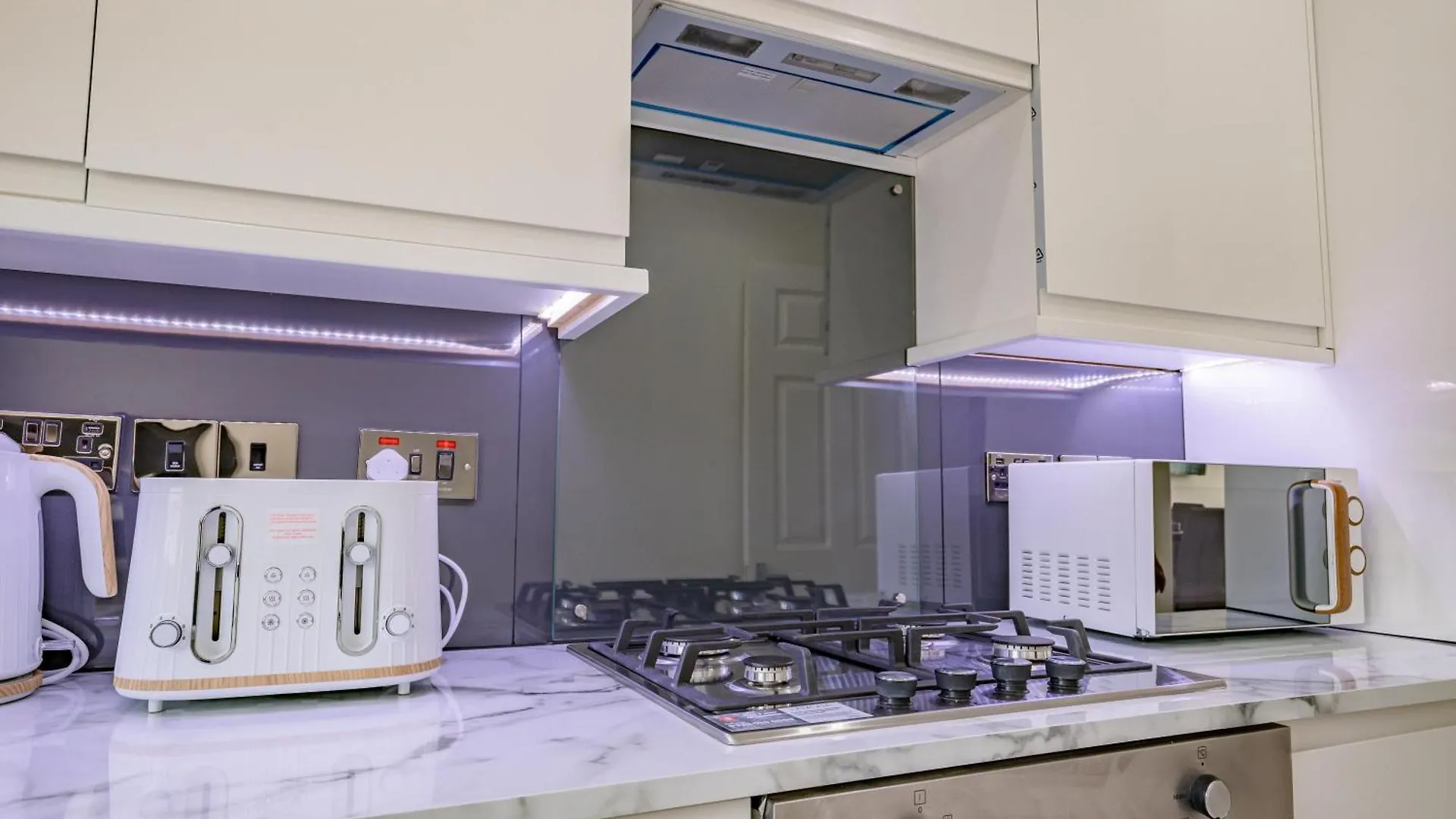 Guest Homes - Araminta Apartment Brighton