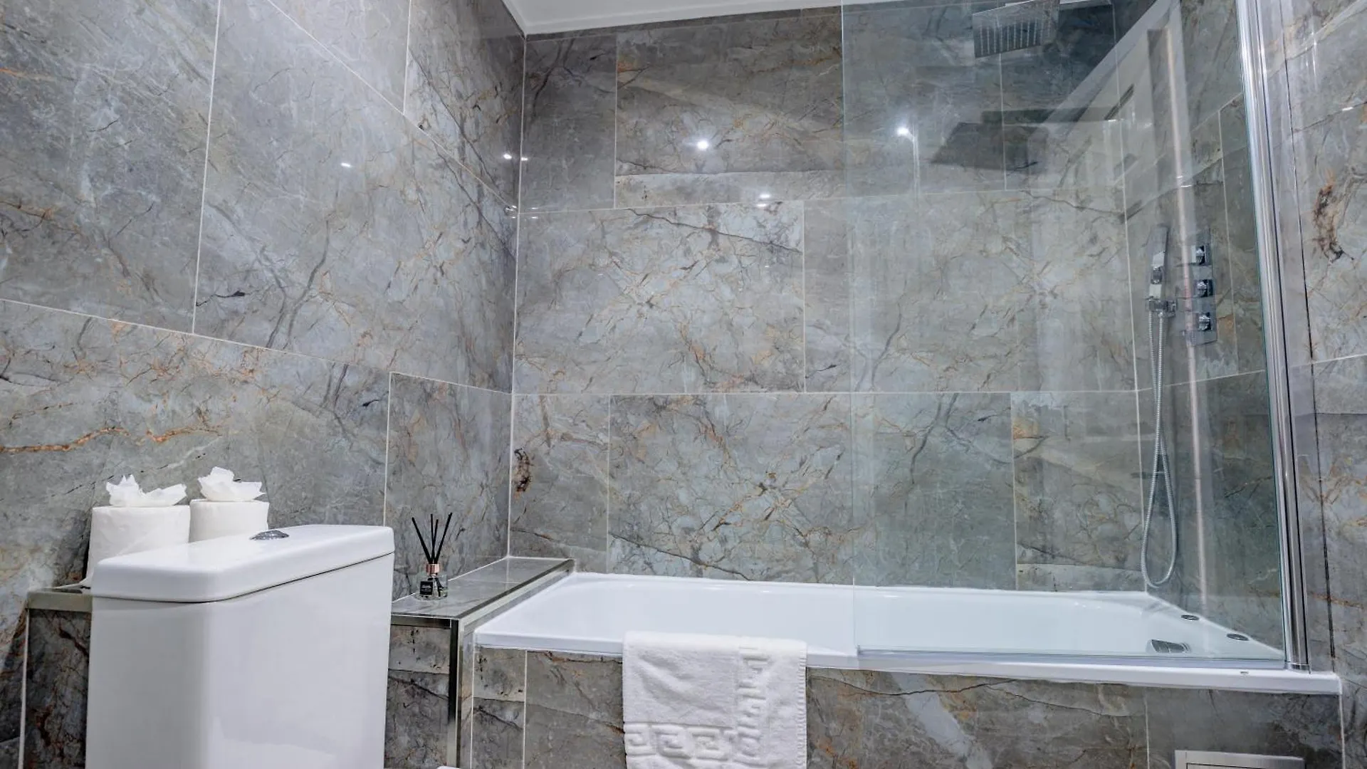 Guest Homes - Araminta Apartment Brighton